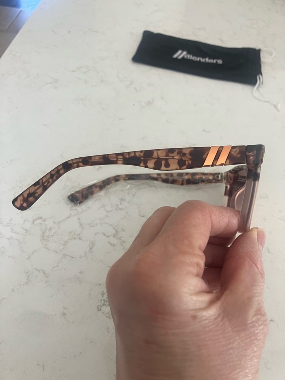 Blenders Polarized Shield Sunglasses Millenia - Lion Heart - Picture 3 of 4